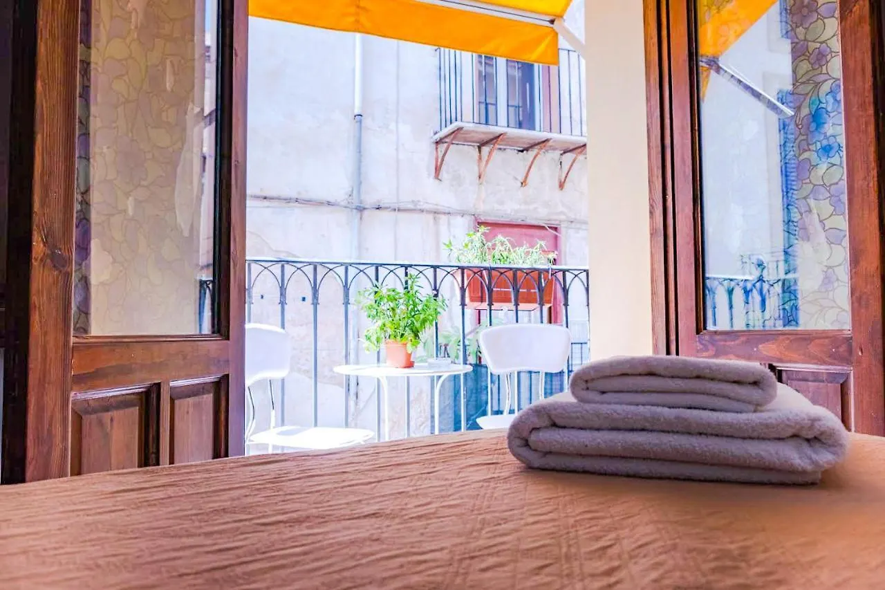 Charming Studio In The Heart Of Historic Center Apartment Palermo 0*,