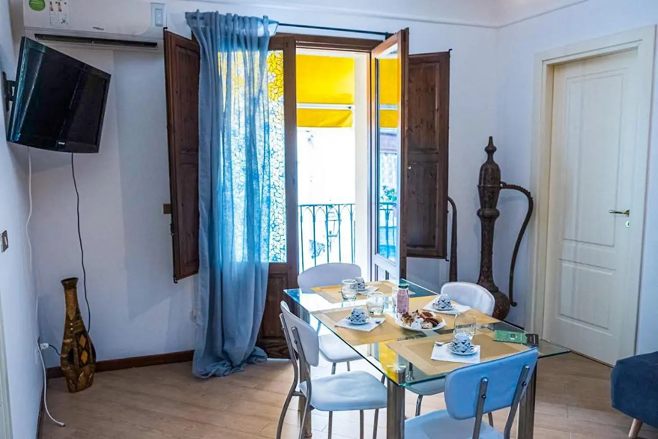 Charming Studio In The Heart Of Historic Center Apartment Palermo