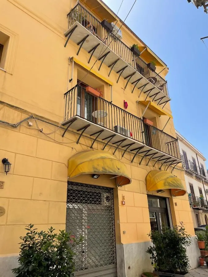 Charming Studio In The Heart Of Historic Center Apartment Palermo 0*,